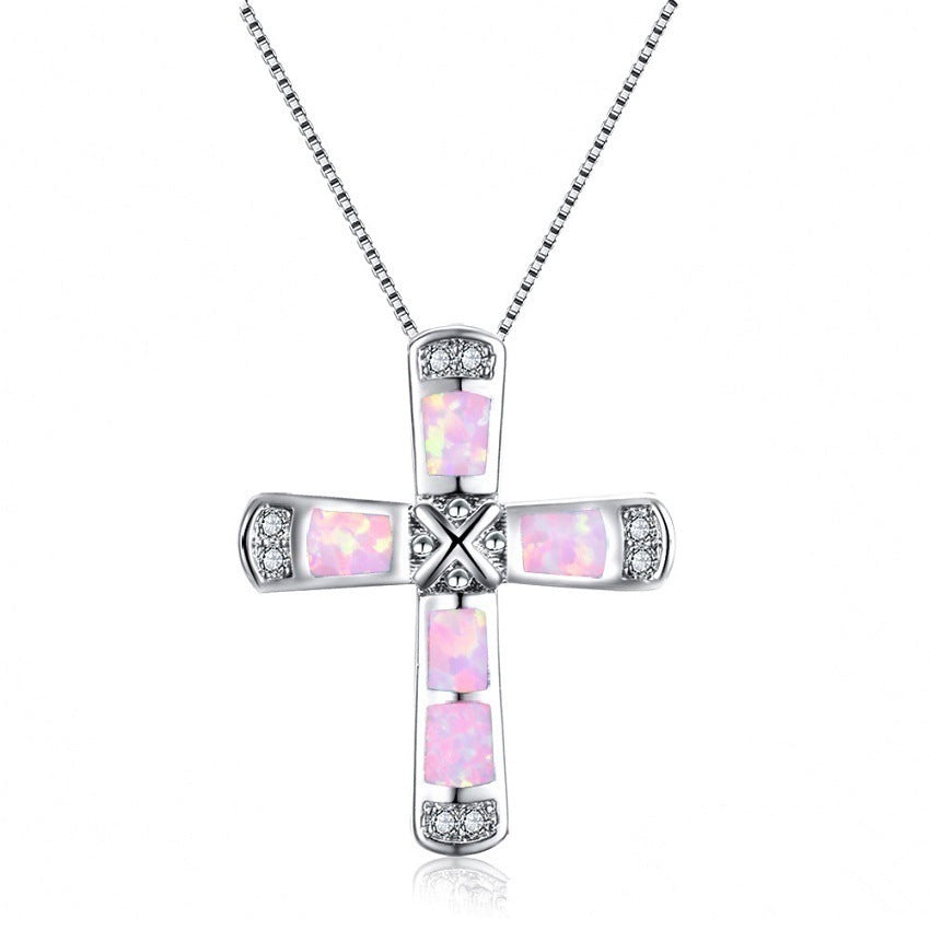 Cross pendant necklace